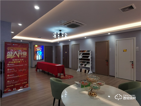 600平米王力南寧新形象旗艦店，開業當天業績就突破30萬！