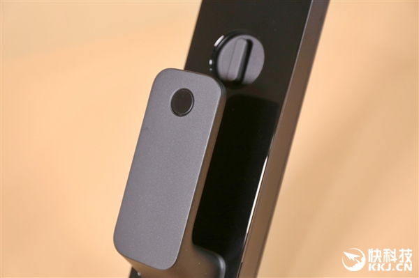 小米首款高端全自動智能鎖圖賞,1699元一觸即開門 小米首款高端全自動智能鎖圖賞,1699元一觸即開門