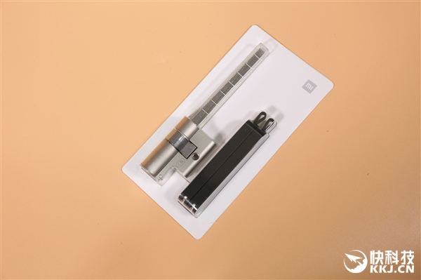 小米首款高端全自動智能鎖圖賞,1699元一觸即開門 小米首款高端全自動智能鎖圖賞,1699元一觸即開門