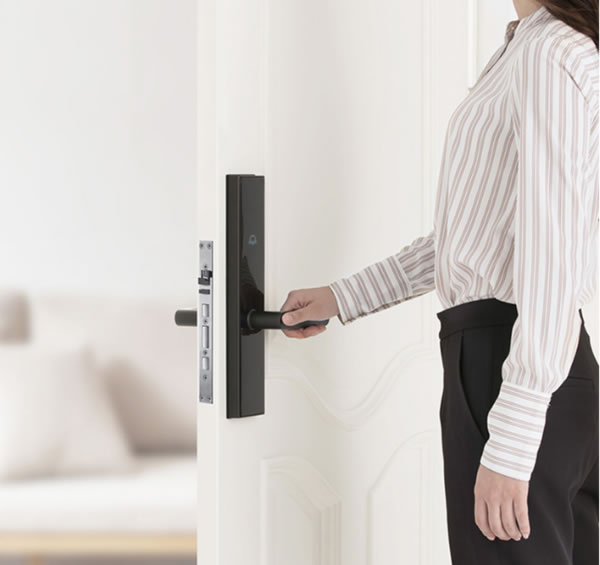 智能鎖市場黑馬，蝸牛管家“智客一代”強勢發(fā)布