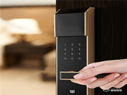 炫光感應(yīng)，酷炫新品斑點(diǎn)貓智能門(mén)鎖Z3上市，開(kāi)啟智能新生活！