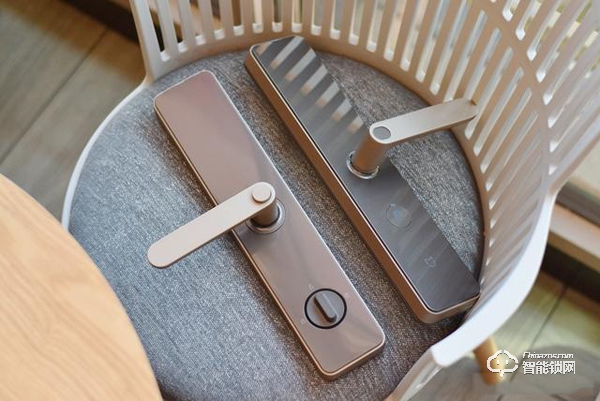 全新配色，小米推出新品智能門鎖，僅1399