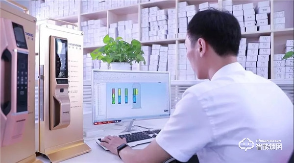 匠心之作 凱旋一號｜皇家金盾智能鎖每一次回家都是一次凱旋