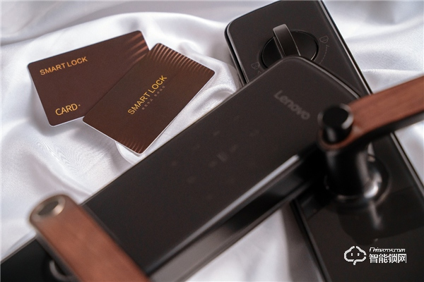 智能門鎖怎么選？聯想智能門鎖E1超大指紋識別，安全又便捷