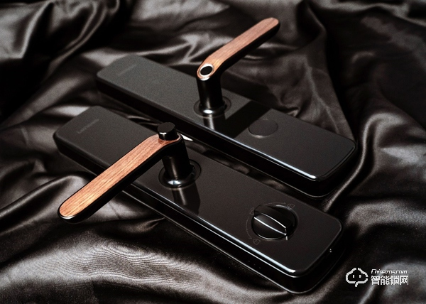 給女神多一份守護(hù) 聯(lián)想智能門鎖E1帶來更精準(zhǔn)的安全