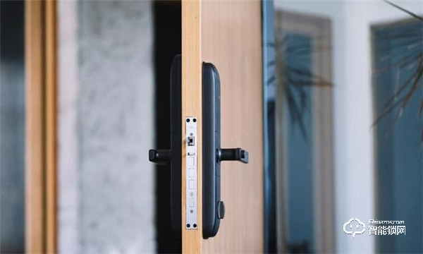 讓父母都贊不絕口的智能鎖！TCL智能鎖K5也太贊了