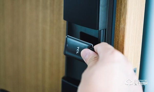 讓父母都贊不絕口的智能鎖！TCL智能鎖K5也太贊了