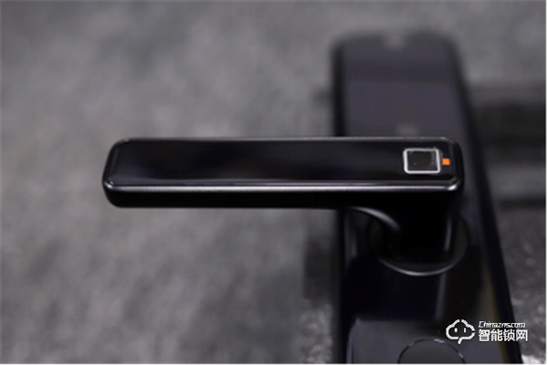 耶魯智能門鎖，用智慧科技加固安全感