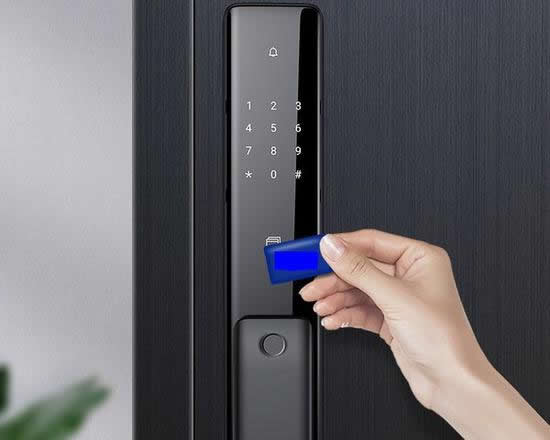 除了價(jià)格！春節(jié)選購(gòu)智能門鎖注意這三點(diǎn)