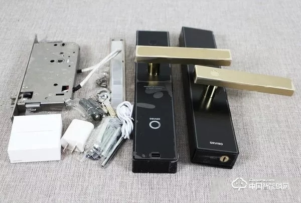 歐瑞博T1智能門鎖體驗：指紋識別精準支持多項智能防護