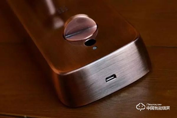 體驗樂橙K5智能指紋鎖：主動防御讓家更安全