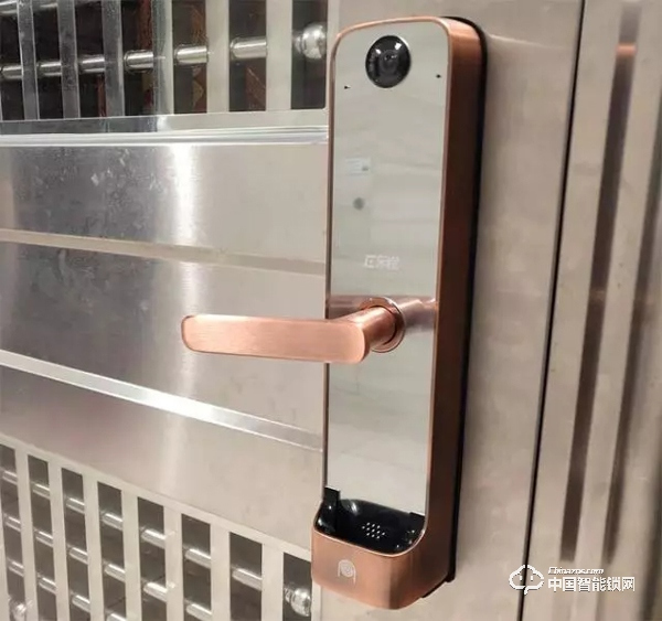 體驗樂橙K5智能指紋鎖：主動防御讓家更安全