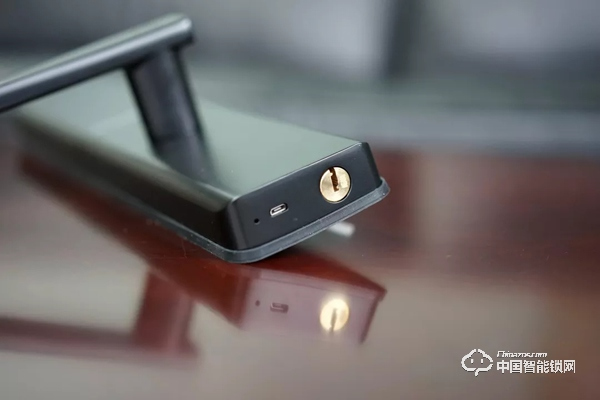 實際測評：亞太天能指紋鎖v1w 展現(xiàn)智能鎖的安全便捷