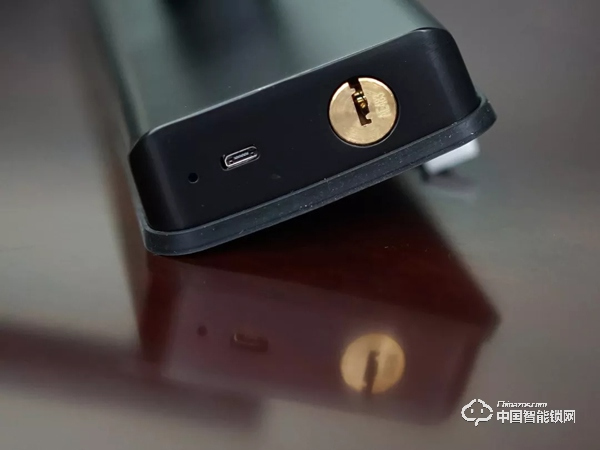 實際測評：亞太天能指紋鎖v1w 展現(xiàn)智能鎖的安全便捷