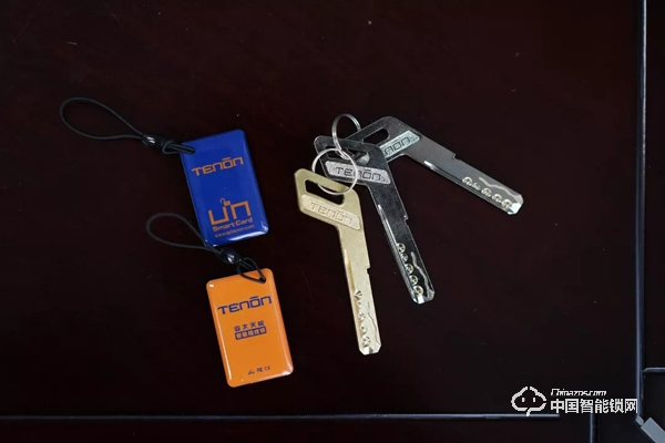 實際測評：亞太天能指紋鎖v1w 展現(xiàn)智能鎖的安全便捷