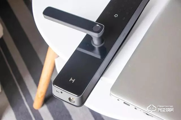 開箱評測 | 創(chuàng)米小白智能門鎖C1，讓每個(gè)家庭因科技而幸福