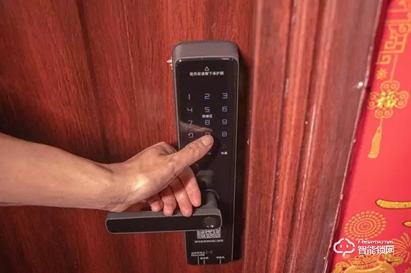 開箱評測 | 創(chuàng)米小白智能門鎖C1，讓每個(gè)家庭因科技而幸福