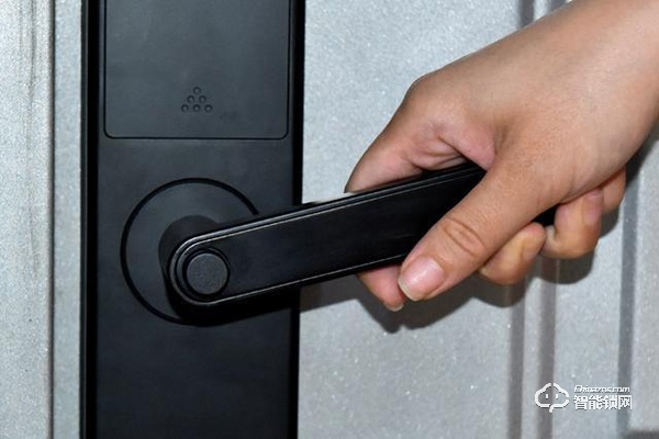 米家智能門鎖青春版使用體驗：千元鎖你值得擁有