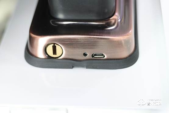 實力與顏值雙爆表！桔子物聯Orange R9全自動推拉智能鎖評測