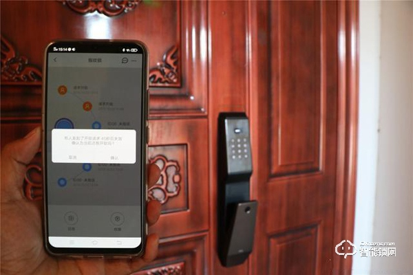 TCL智能鎖實(shí)力攪局，外觀新穎別樹一幟，一鍵開關(guān)更方便