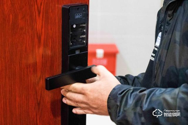 用了再也回不去,更換歐瑞博智能鎖 C1 的親身經歷 用了再也回不去,更換歐瑞博智能鎖 C1 的親身經歷