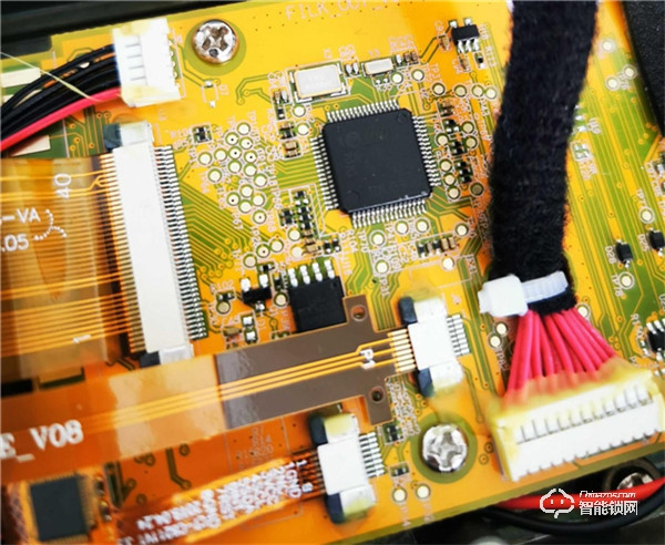 有顏有實力！華為智卡認證青稞智能鎖T7拆機測評報告