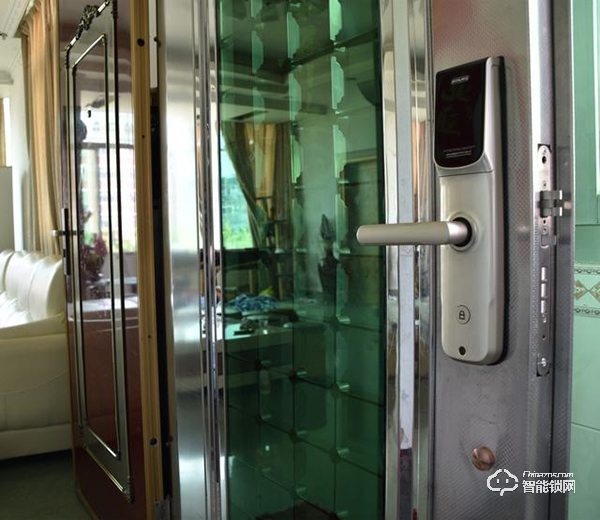 西勒奇指紋智能鎖好不好，指紋鎖對(duì)于馬大哈來說也很實(shí)用