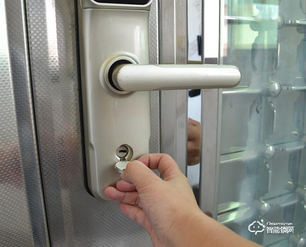 西勒奇指紋智能鎖好不好，指紋鎖對(duì)于馬大哈來說也很實(shí)用