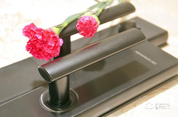 德施曼指紋鎖怎么樣？阿里云智能鎖、小嘀T7、小嘀指紋鎖V5測評