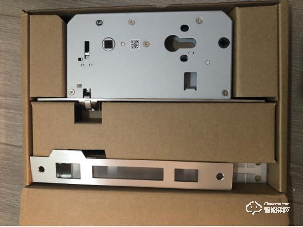 智能門鎖小米有品定制版測評：簡約而不簡單！是家的安全官！