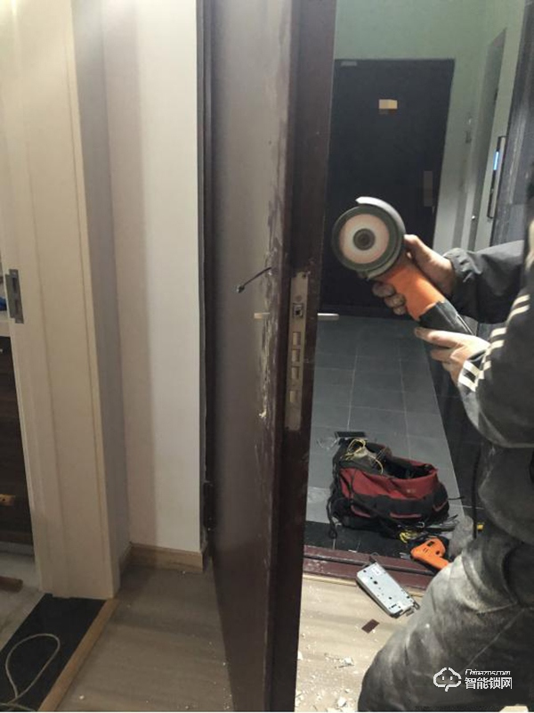 智能門鎖小米有品定制版測評：簡約而不簡單！是家的安全官！