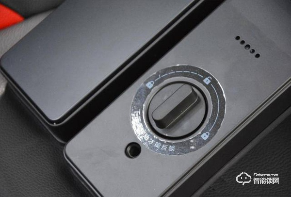 夠安全，買得起，售價僅幾百元的小益E206T智能鎖測評