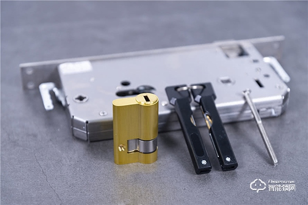 聯想智能門鎖E1測評:家庭升級智能門鎖的首選優品 聯想智能門鎖E1測評:家庭升級智能門鎖的首選優品