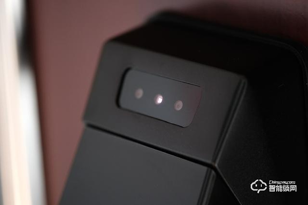 德施曼R7人臉識別智能鎖，換一個更加輕松的方式進家門