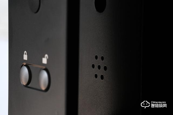 德施曼R7人臉識別智能鎖，換一個更加輕松的方式進家門