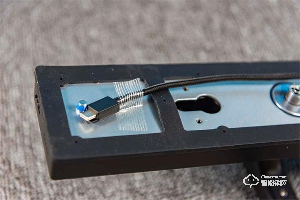 簡配安全不減，鑰匙終結者，體驗米家智能門鎖青春版