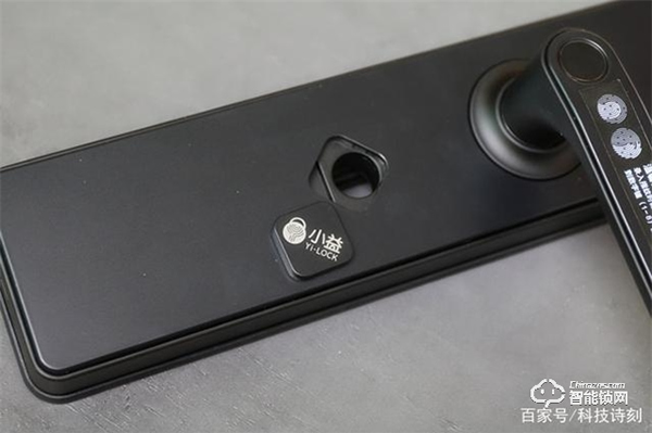小愛同學開門，從此不帶鑰匙、性價比之王！小益E206MI智能鎖測評
