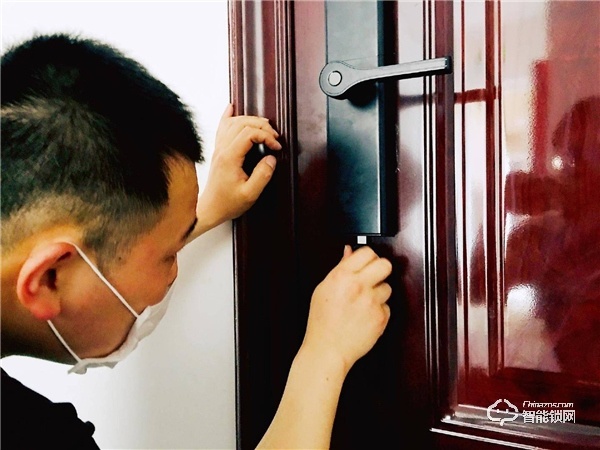 新增三大傳感技術(shù)，德施曼T91P智能鎖，讓門鎖安全系數(shù)更高