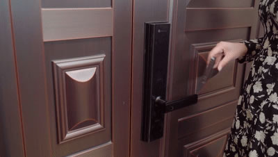 華為系史上性價(jià)比最高智能鎖，VOC指紋鎖x8初體驗(yàn)測(cè)評(píng)