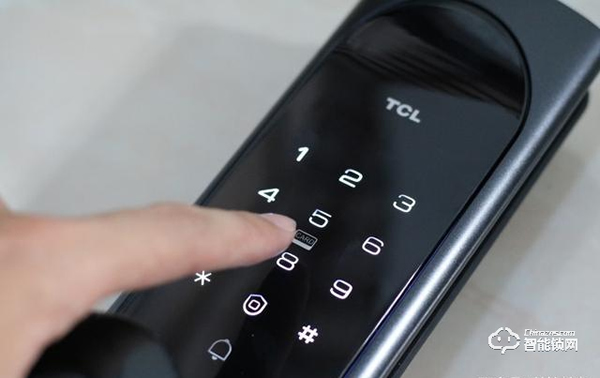 C級鎖芯+5D安全防護技術，TCL智能鎖安全杠桿滴