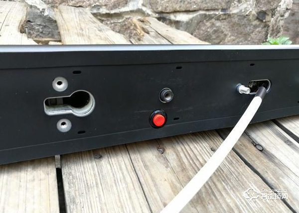 C級鎖芯+5D安全防護技術，TCL智能鎖安全杠桿滴