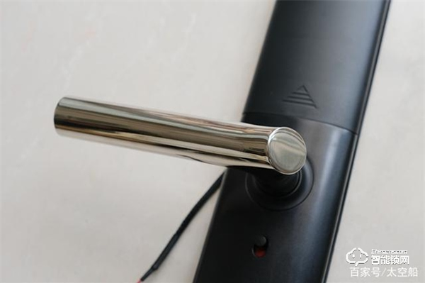 德施曼V8智能門鎖，以專業之名去守護我的家門