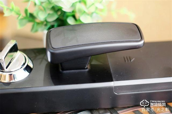 小益X6智能鎖天貓版測評：門鈴貓眼和門鎖三合一，更安全更實惠