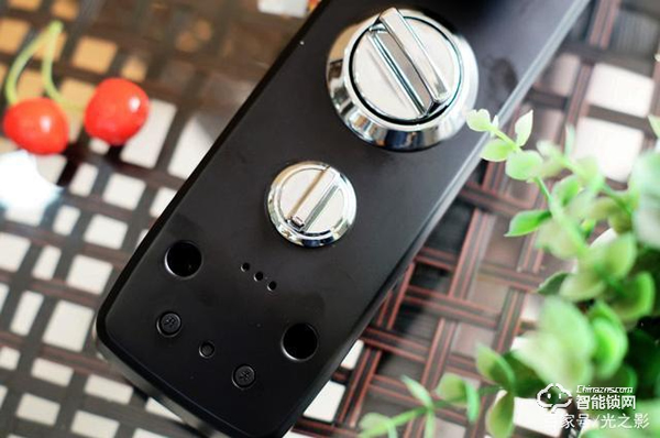 小益X6智能鎖天貓版測評：門鈴貓眼和門鎖三合一，更安全更實惠