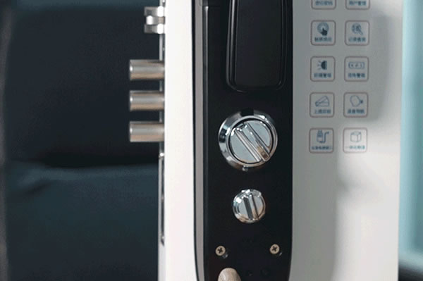 小益X6智能鎖天貓版測評:門鈴貓眼和門鎖三合一,更安全更實惠 小益X6智能鎖天貓版測評:門鈴貓眼和門鎖三合一,更安全更實惠