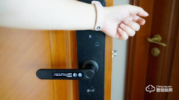 百元智能門(mén)鎖初體驗(yàn)-小益E206米家智能鎖