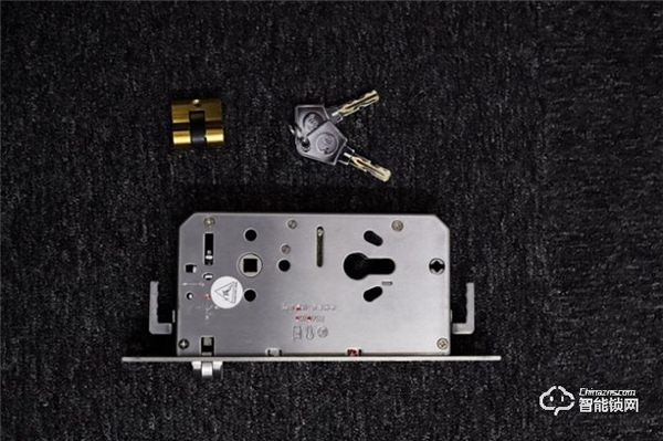 耶魯智能門鎖開箱測評 | YDSK170實物搶先看