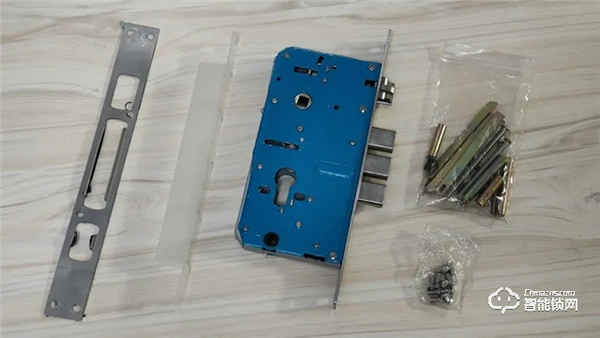 測評 | 金指碼全自動指紋鎖X3：輕奢、時尚、安全