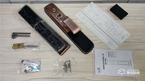 測評 | 金指碼全自動指紋鎖X3：輕奢、時尚、安全