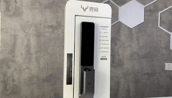 2000檔的全能王，鹿客S30全自動智能門鎖評測